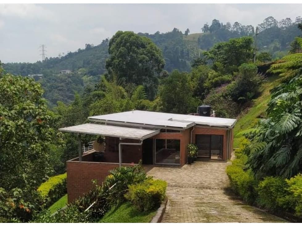 Casa en venta en La Estrella sector La Tablaza - 1