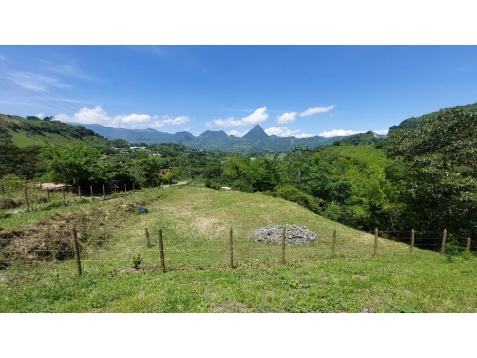 Lote con excelente vista en venta en Titiribí - 1