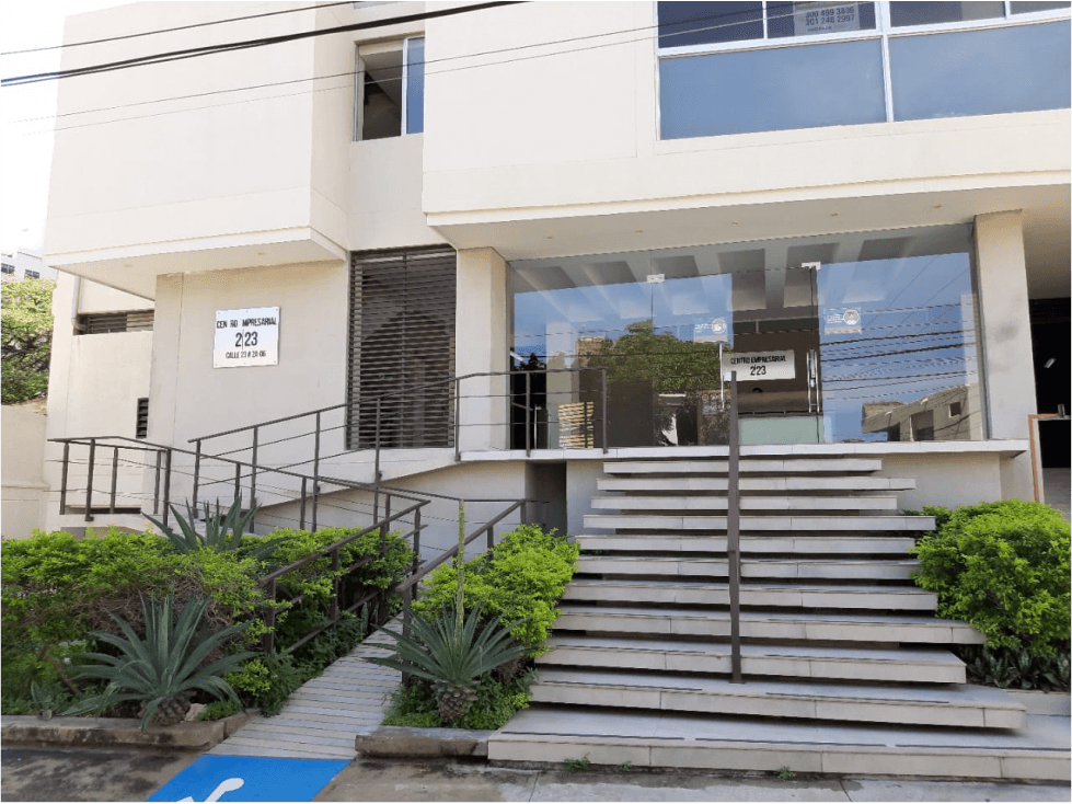 Se Vende oficina centro histórico de Santa Marta - 1