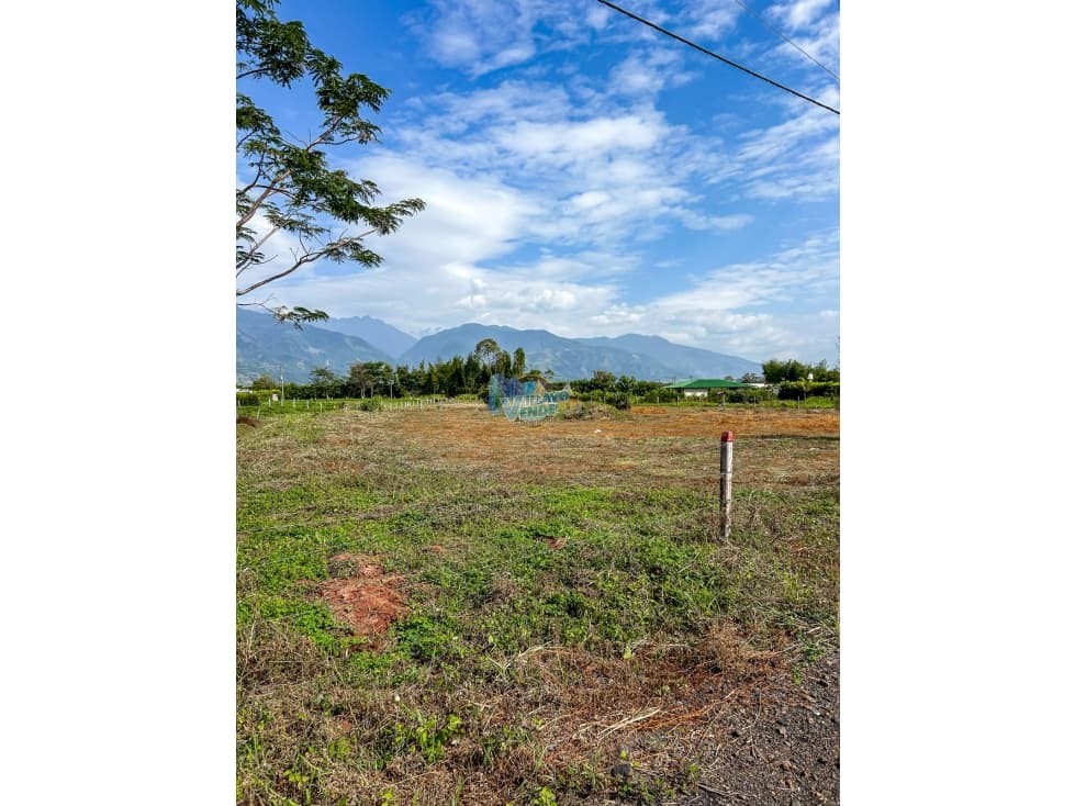 En Venta Lote Campestre en Parcelación Maipore (Restrepo, Caney Bajo) - 1