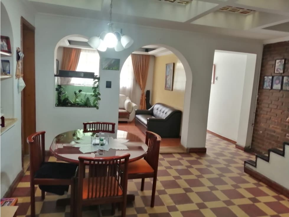 VENTA CASA BOGOTA GALAN CERCA A LAS AMERICAS 8 HABITACIONES - 1