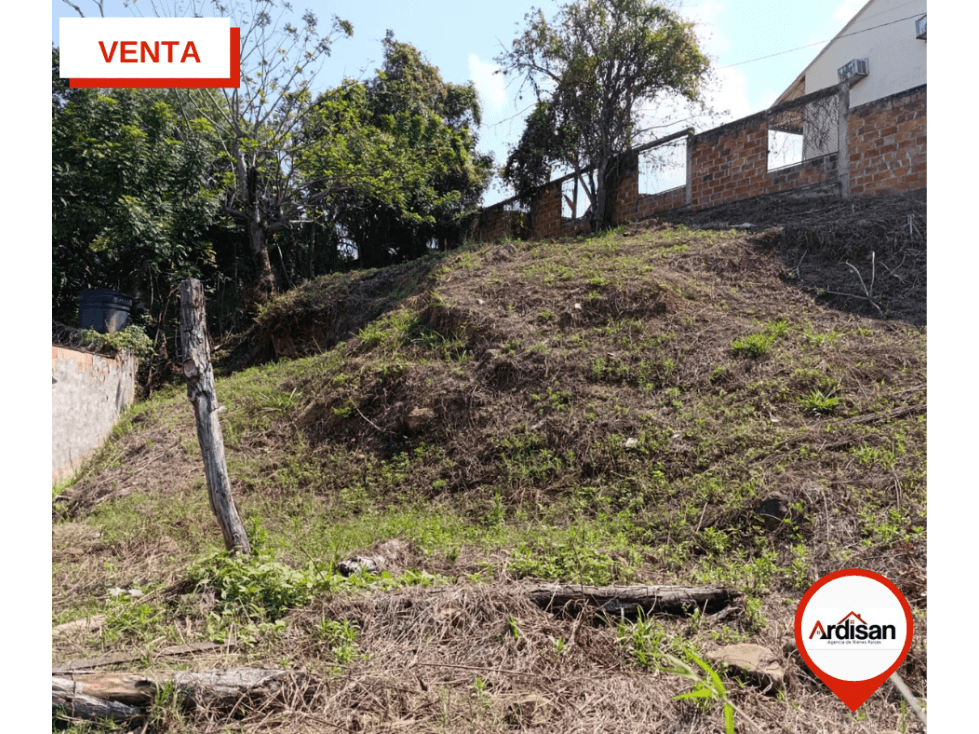 AMPLIO LOTE URBANO DE 415MTS - 1