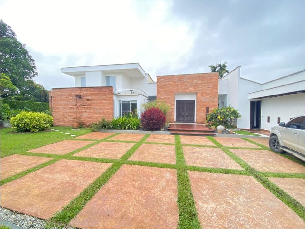 Se Vende Exclusiva Casa Campestre - Sector El Caimo - 1