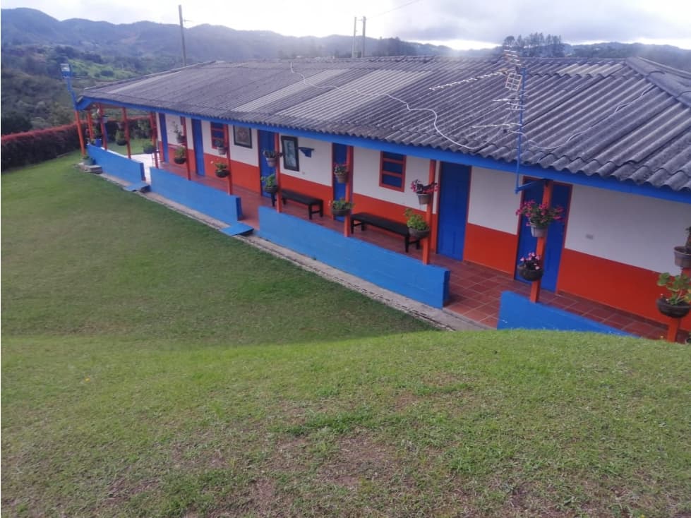 ENCANTADORA FINCA CAMPESINA EN VENTA APTA PARA PROYECTO SAN VICENTE - 1
