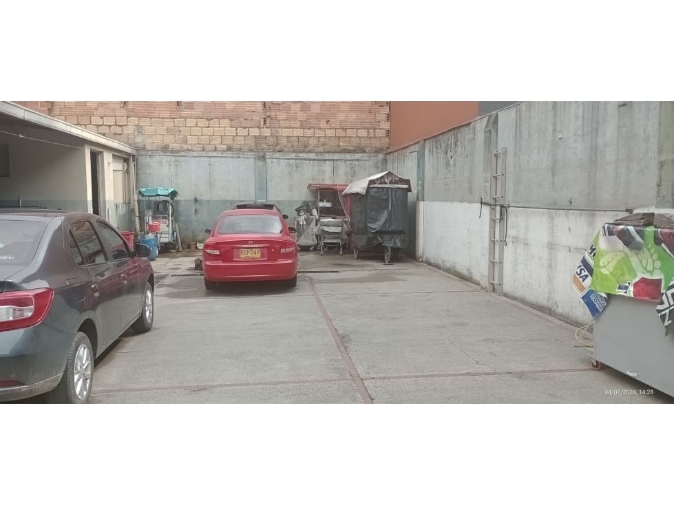 LOTE - COMERCIAL/RESIDENCIAL - 1