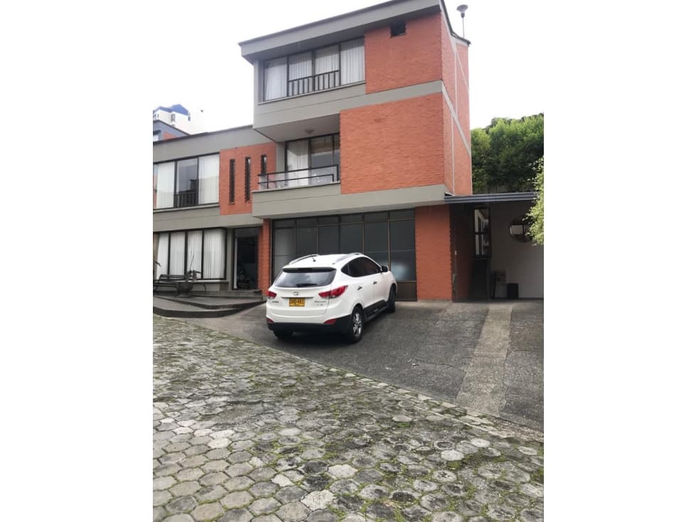 VENTA DE CASA EN PINARES - 1