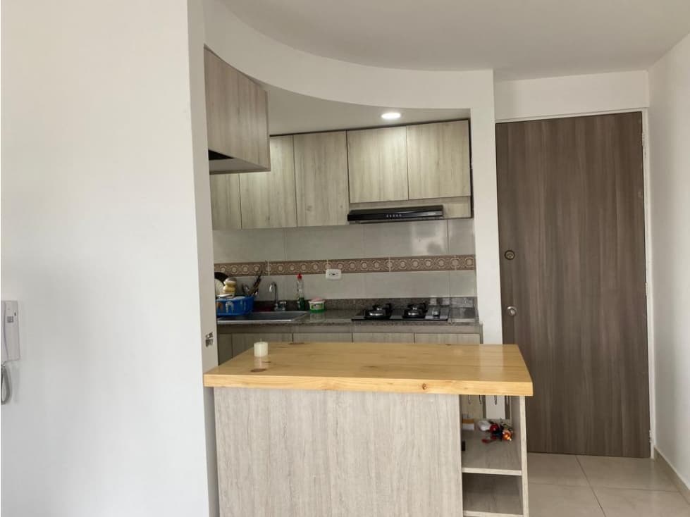 VENTA ESPECTACULAR APARTAMENTO EN LOS NARANJOS - 1