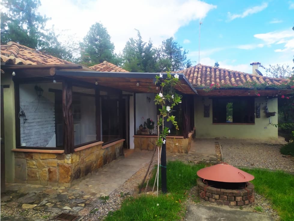 VENDO CASA CAMPESTRE VEREDA EL ROBLE VILLA DE LEYVA - MOTIVO SALUD - 1