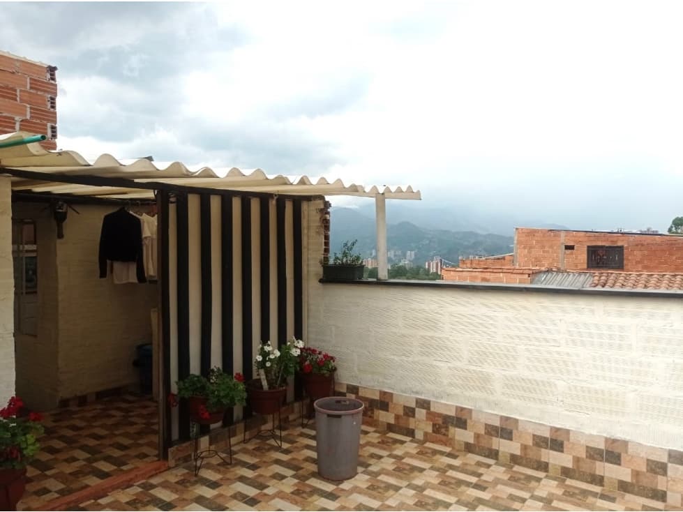 Casa Unifamiliar en Venta en San Antonio de Prado - 1