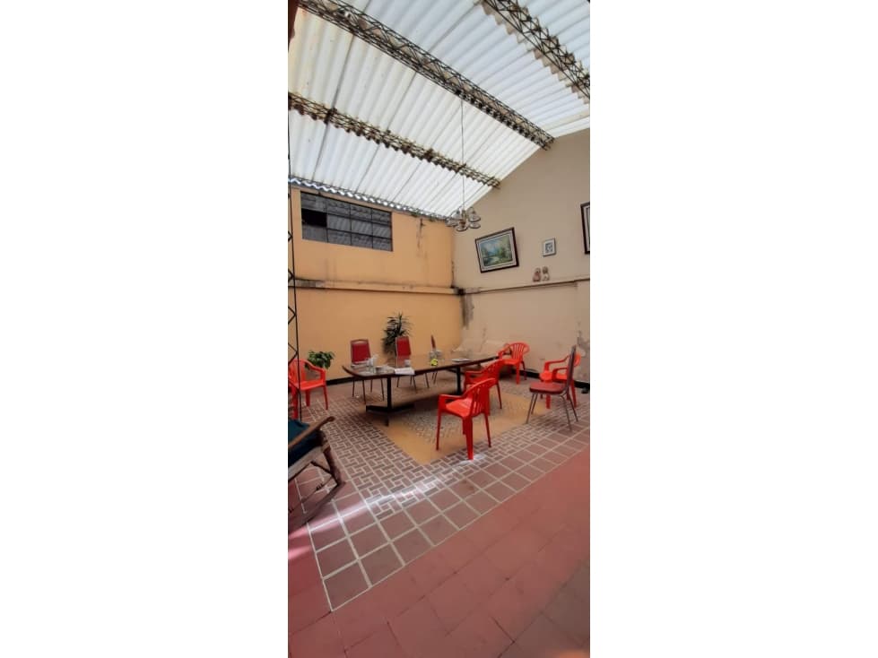 SE VENDE HERMOSA CASA EN VILLA PINZON. P - 1