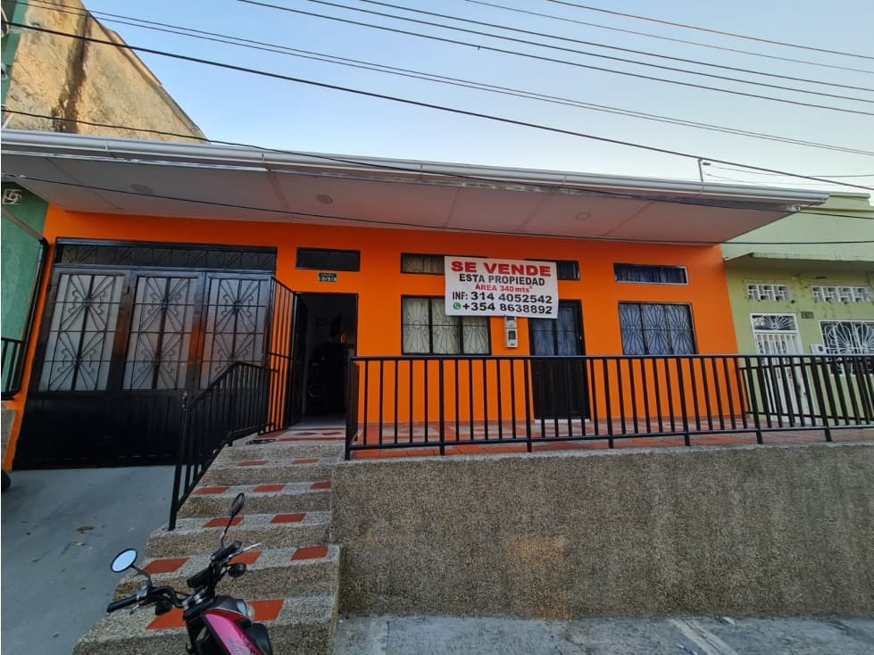 SE VENDE AMPLIA CASA EN EL ALTO DE LA CRUZ - 1