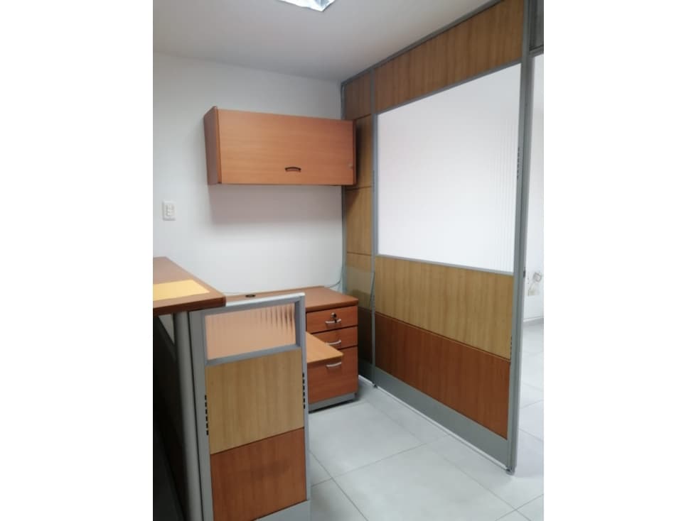 ARRIENDO OFICINA EN EL PRADO - 1