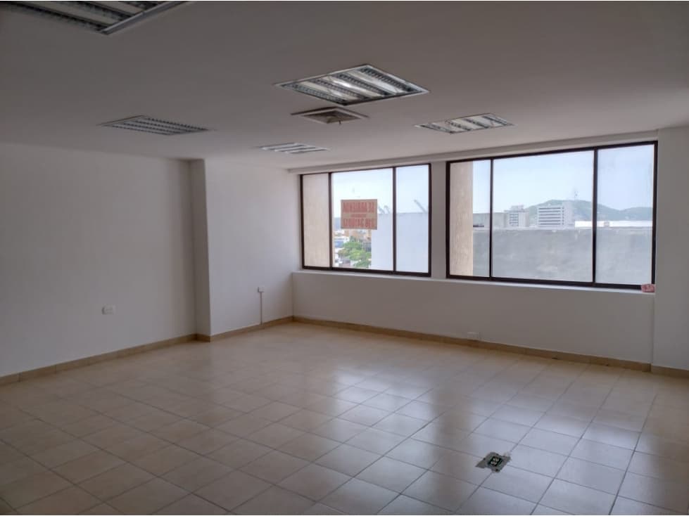 OFICINA EDIFICIO CENTRO EJECUTIVO - SANTA MARTA - 1