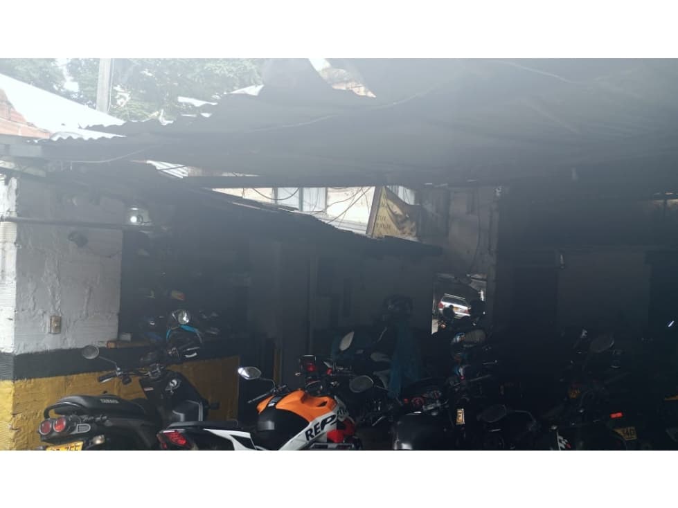VENTA DE PARQUEADERO LAVADERO. - 1