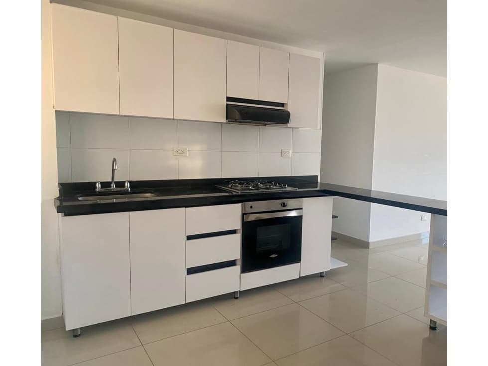 Vendo apartamento 3 habitaciones piso 5 en milla de oro - 1