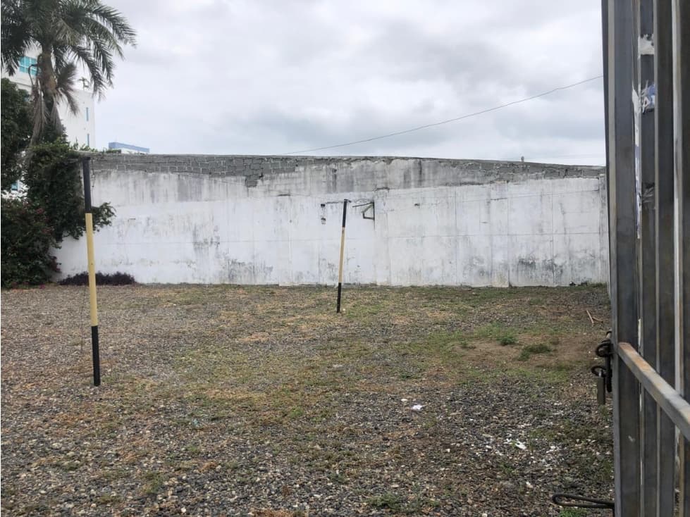 LOTE DISPONIBLE EN ARRIENDO BARRIO EL RECREO - 1