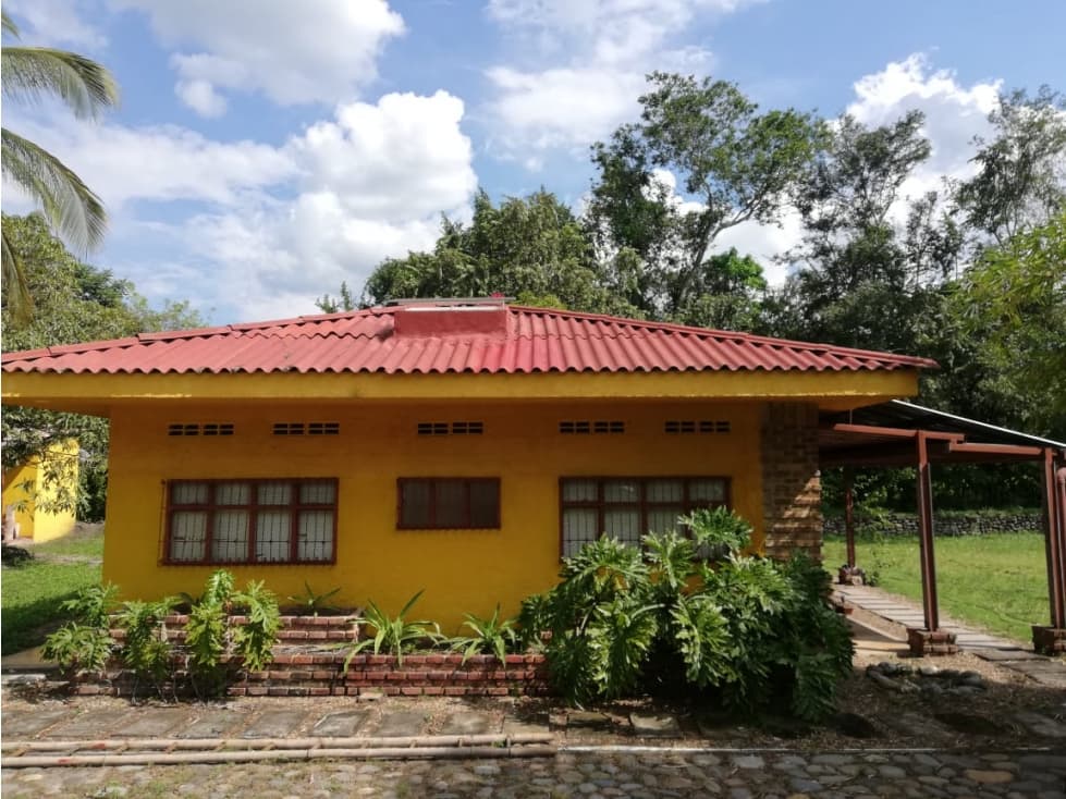 VENDE FINCA EN UTICA - 1