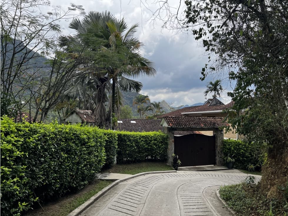 VENDO EXCLUSIVA CASA CAMPESTRE - 1
