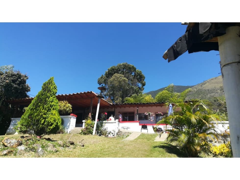 FINCA EN VENTA EN BELLO, ANTIOQUIA - 1
