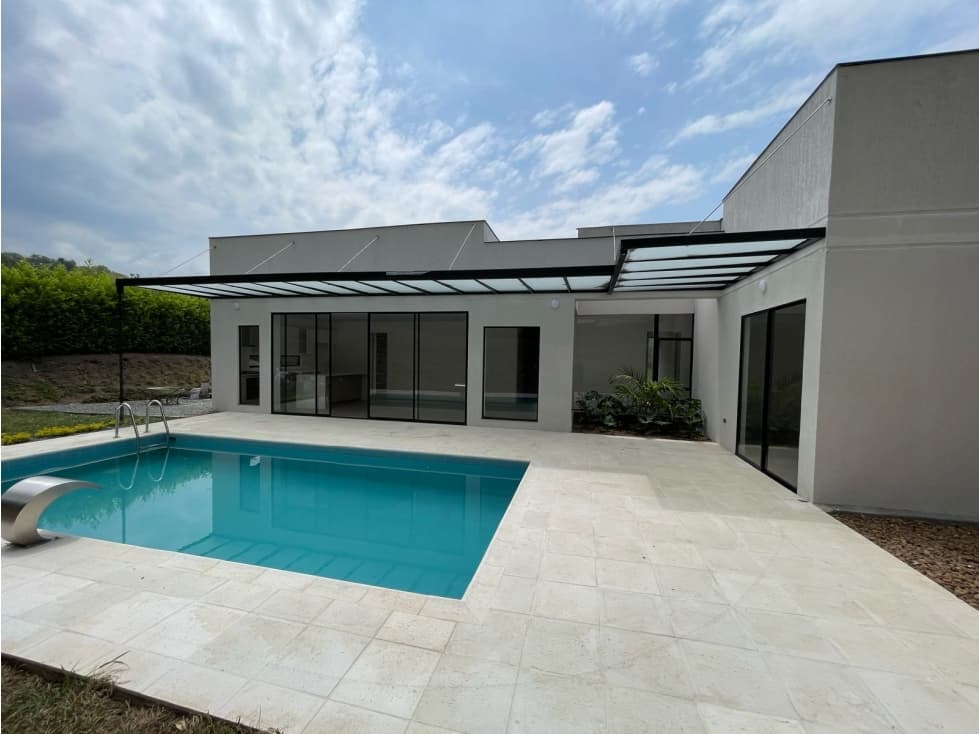 Venta de Casa campestre en Caldas - 1