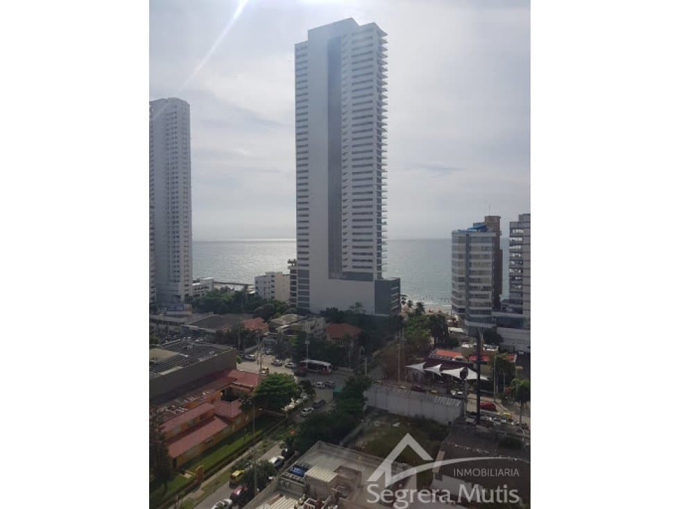 SEGRERA MUTIS VENDE OFICINA EN BOCAGRANDE EDIFICIO MODERNO - 1
