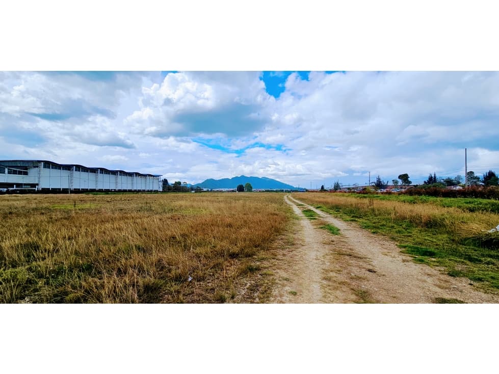 Arriendo Lote Fontibón Bogotá 14.000 M2 - 1