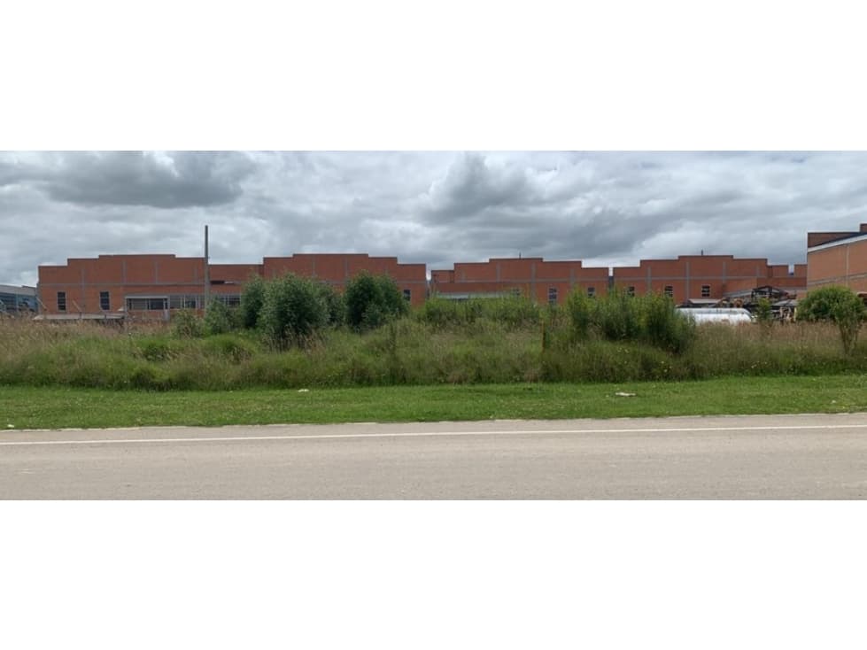 SE VENDE LOTE 2.150 M2 MOSQUERA - 1