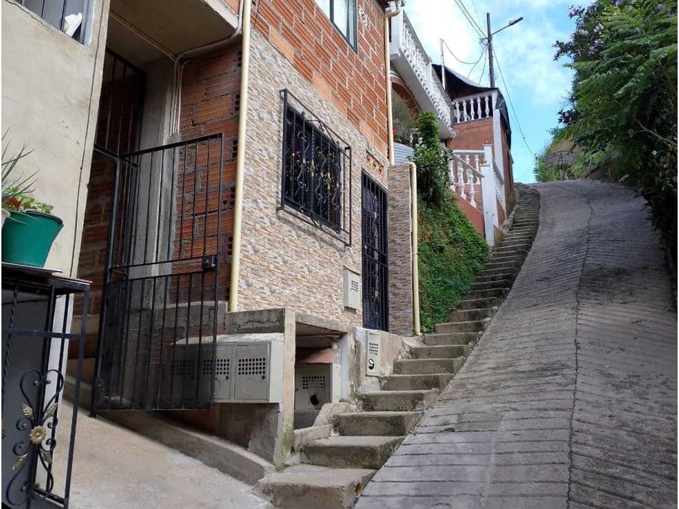 VENTA APARTAESTUDIO SAN ROQUE ANTIOQUIA - 1