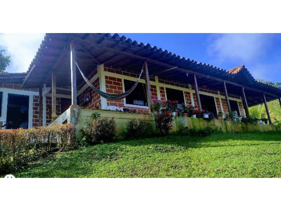 HERMOSA FINCA DE RECREO YOLOMBO ANTIOQUIA - 1