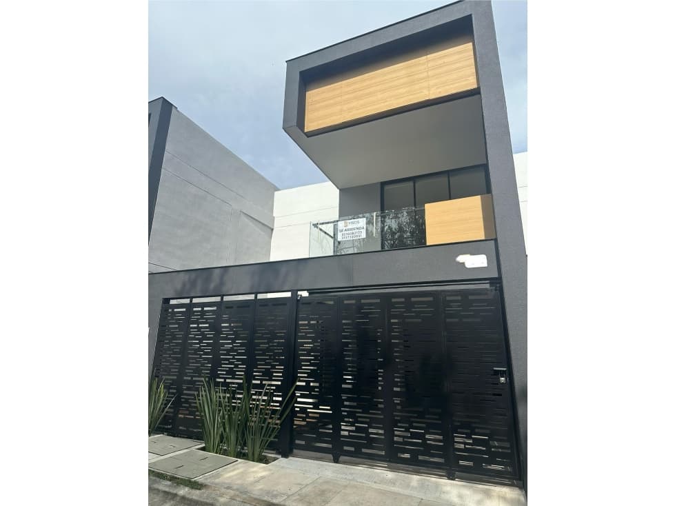 SE RENTA ESPECTACULAR CASA PARA ESTRENAR EN CERRITOS - 1