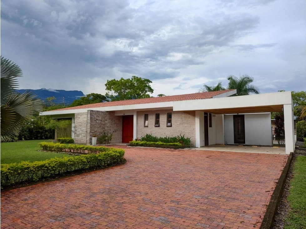 CASA CAMPESTRE EN VENTA COND SANTA TERESITA CERCA A VILLAVICENCIO - 1