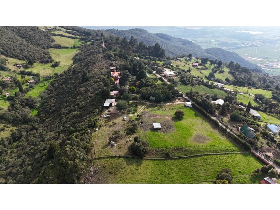 Lote Super Bien Ubicado en Zona de crecimiento comercial - 1
