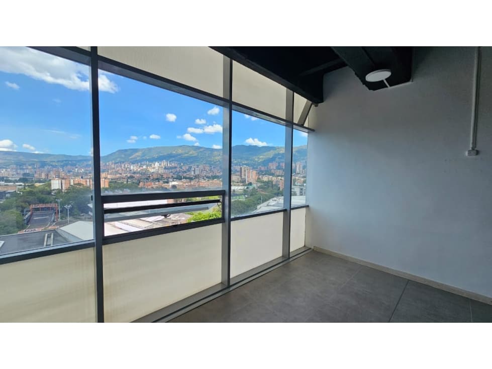 Venta Oficina en Envigado - 1