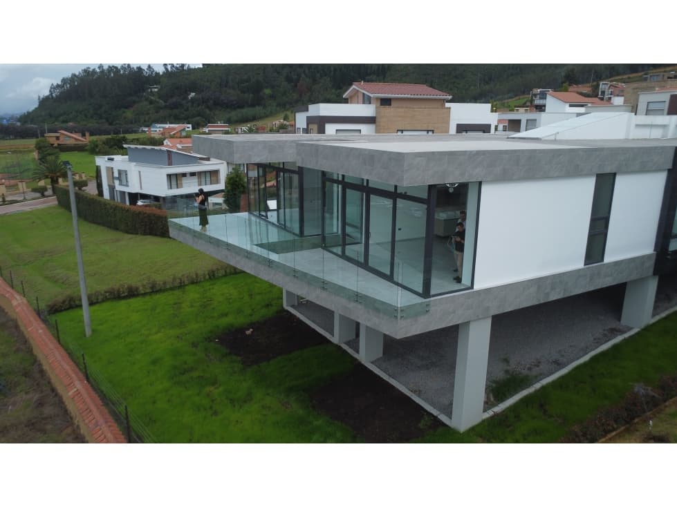 Espectacular casa en venta Duitama Boyaca! - 1