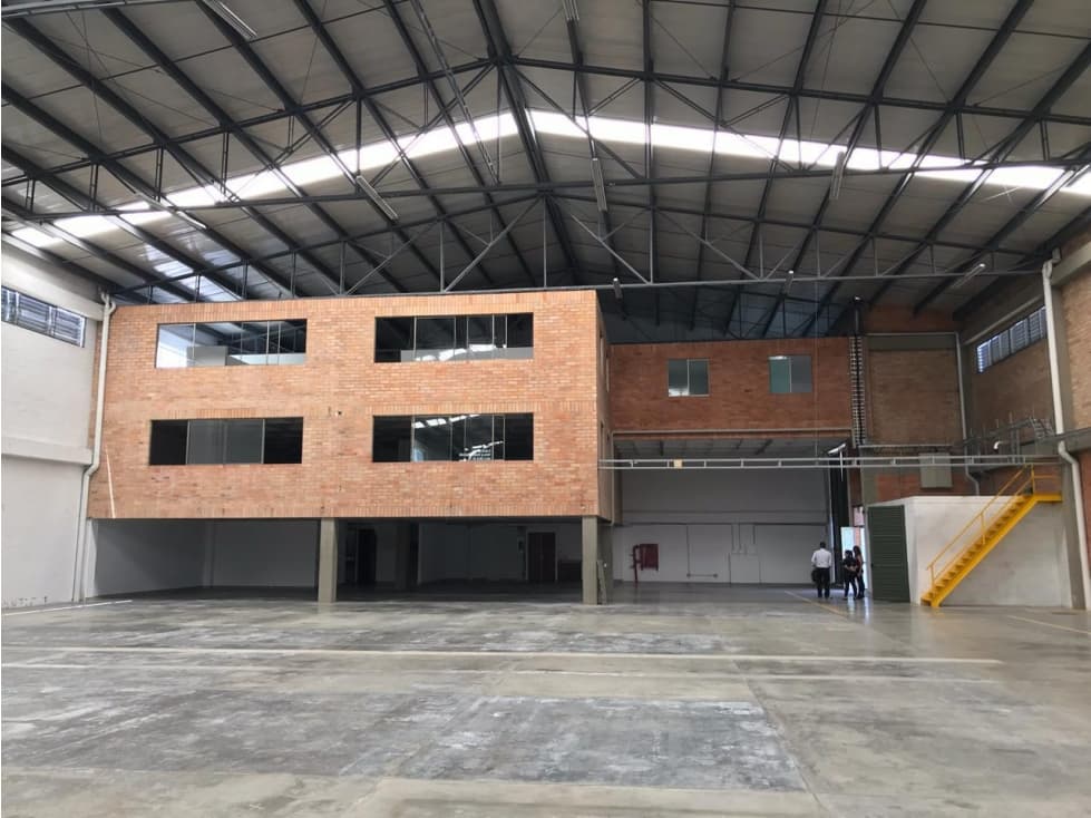 AMPLIA BODEGA EN ANTIOQUIA - - 1