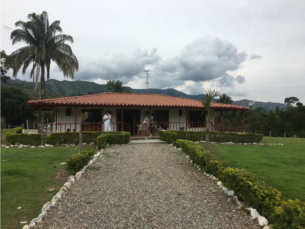 VENDO FINCA EN ROVIRA - TOLIMA VEREDA EL PORVENIR - 1