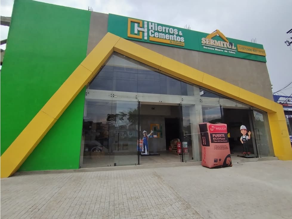 ARRIENDO LOCAL CON OFICINAS , BODEGA DE ALMACENAJE Y LOTE - 1
