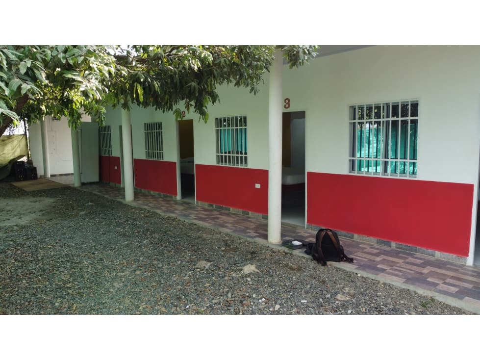 SC VENDE HOTEL CON 7 HABITACIONES EN PTO LIBERTADOR CORD - 1