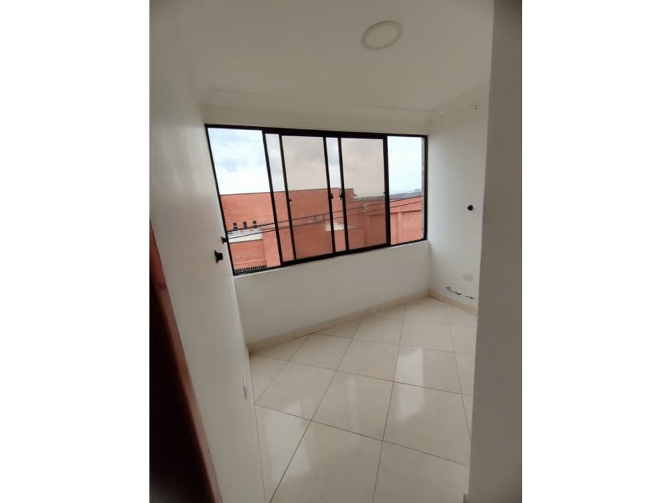 VENTA APARTAMENTO EDIFICIO, AVENIDA CRESPO, SANTA ROSA DE OSOS - 1