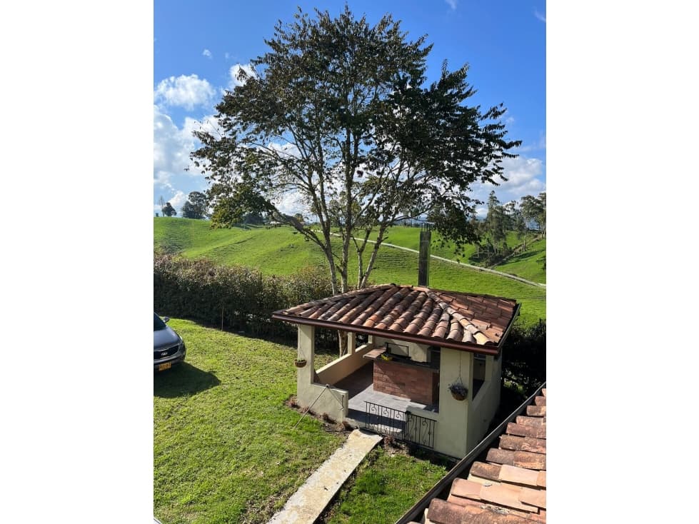VENTA FINCA DE RECREO CON CASA EN MADERA 3.000M2 LA UNIÓN ANTIOQUIA - 1
