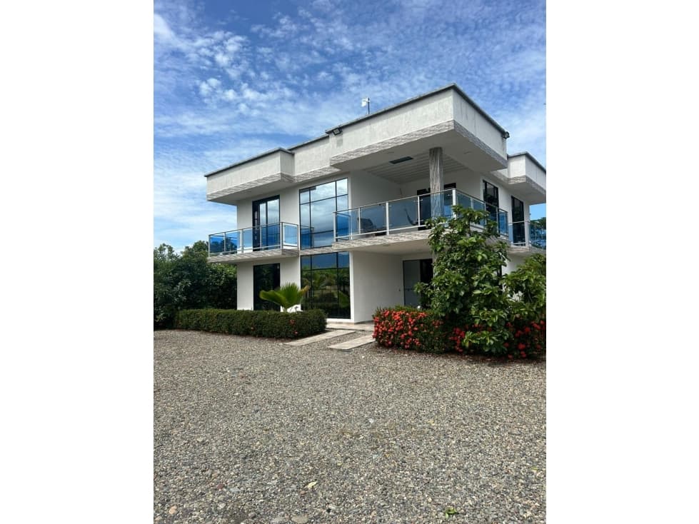 Casa campestre en venta a 5 minutos del parque de Acacías - 1