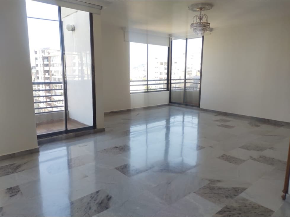 SE ARRIENDA GRAN Y HERMOSO APARTAMENTO EN LOS ALPES - 1