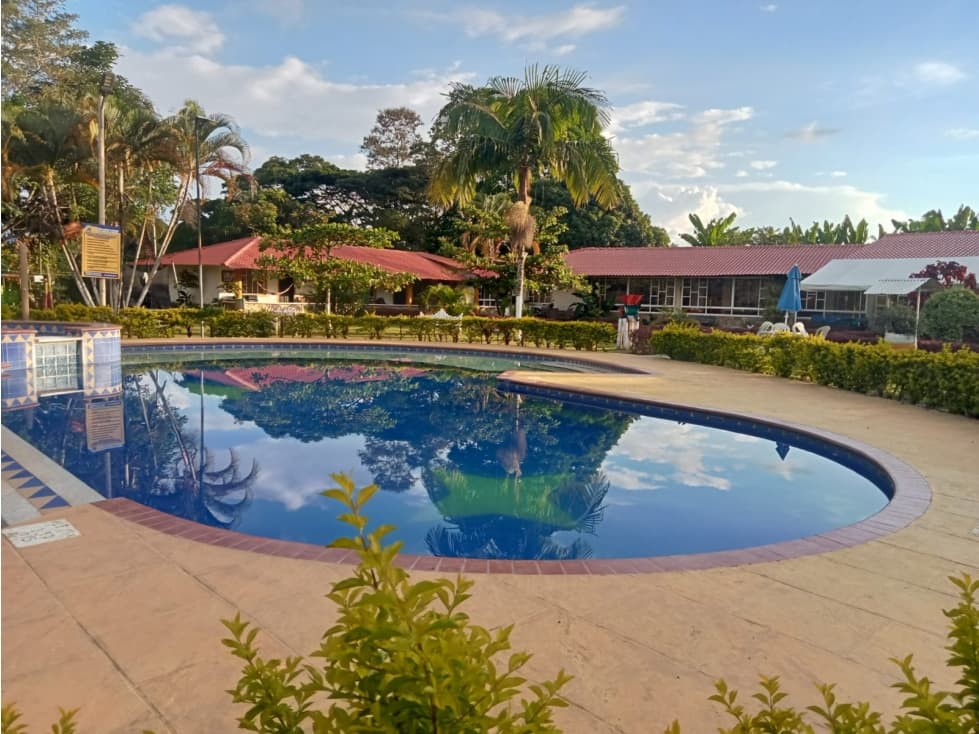 Se Vende Finca Hotel En Montenegro - 1