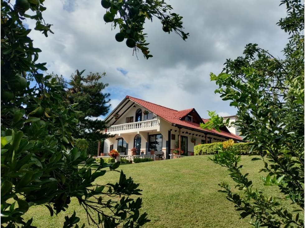 Se vende Chalet Ulloa Valle del Cauca - 1