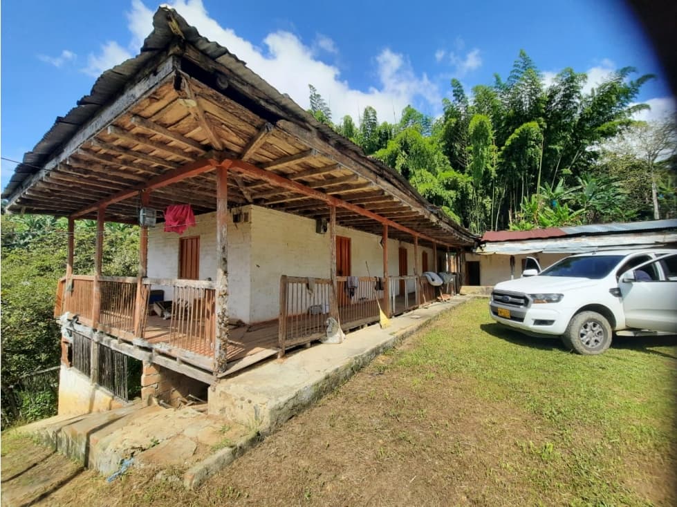 Se Vende Finca En El Cairo - Valle Del Cauca - 1