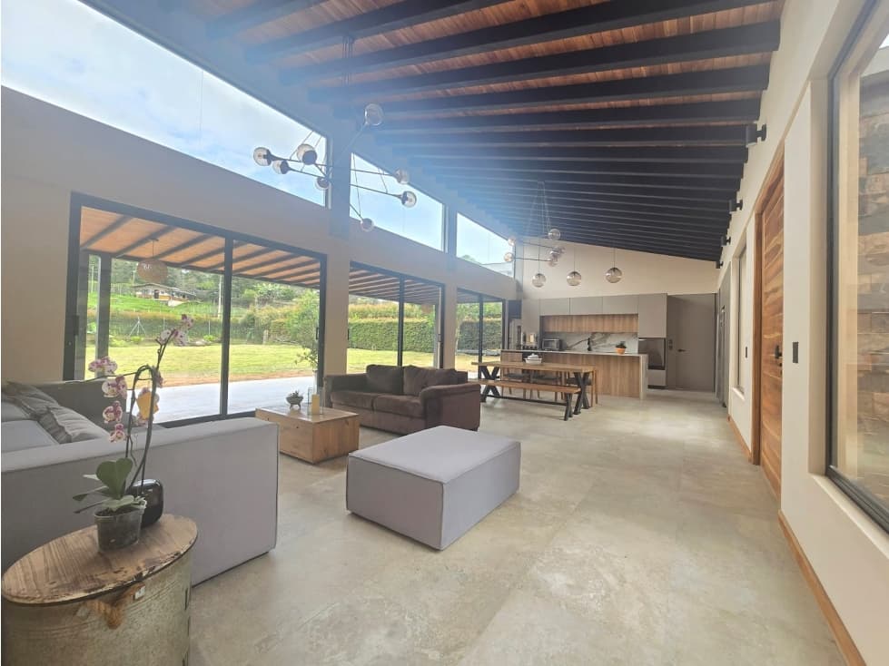 Arrienda casa campestre Guarne, Vereda La Clarita - 1