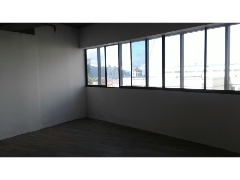 Venta de Oficina en El Cable, Manizales - 1