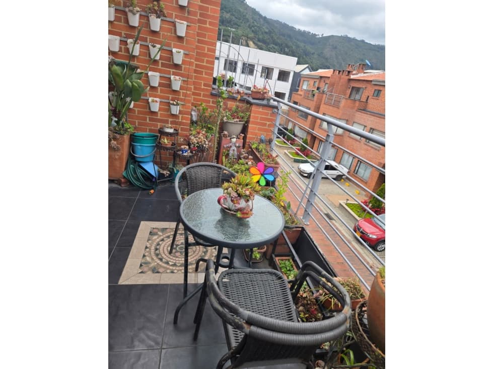 Apartamento en venta en Cota - 1