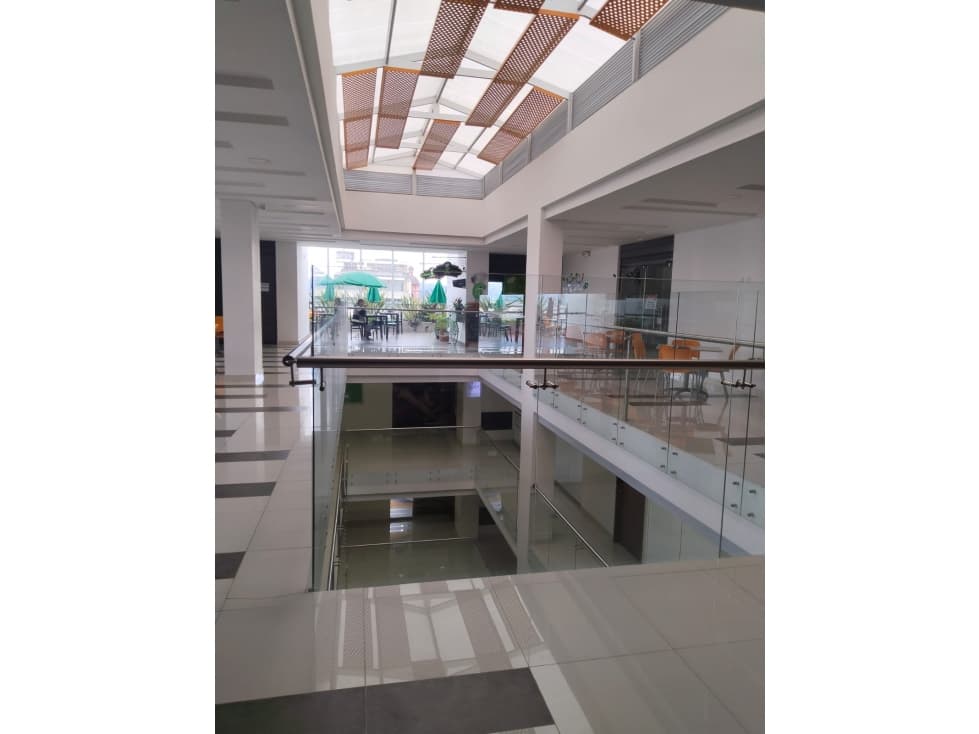 VENDO LOCAL EDIFICIO TORRE EMPRESARIAL - 1