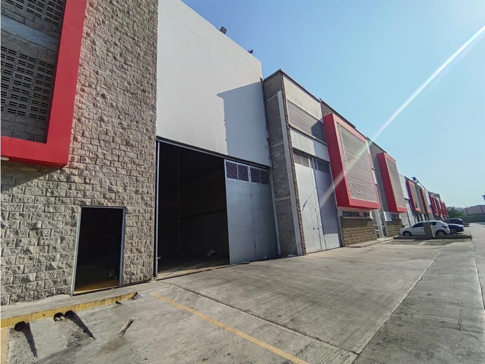 BODEGAS EN VENTA VIA 40 EN PARQUE INDUSTRIAL - 1